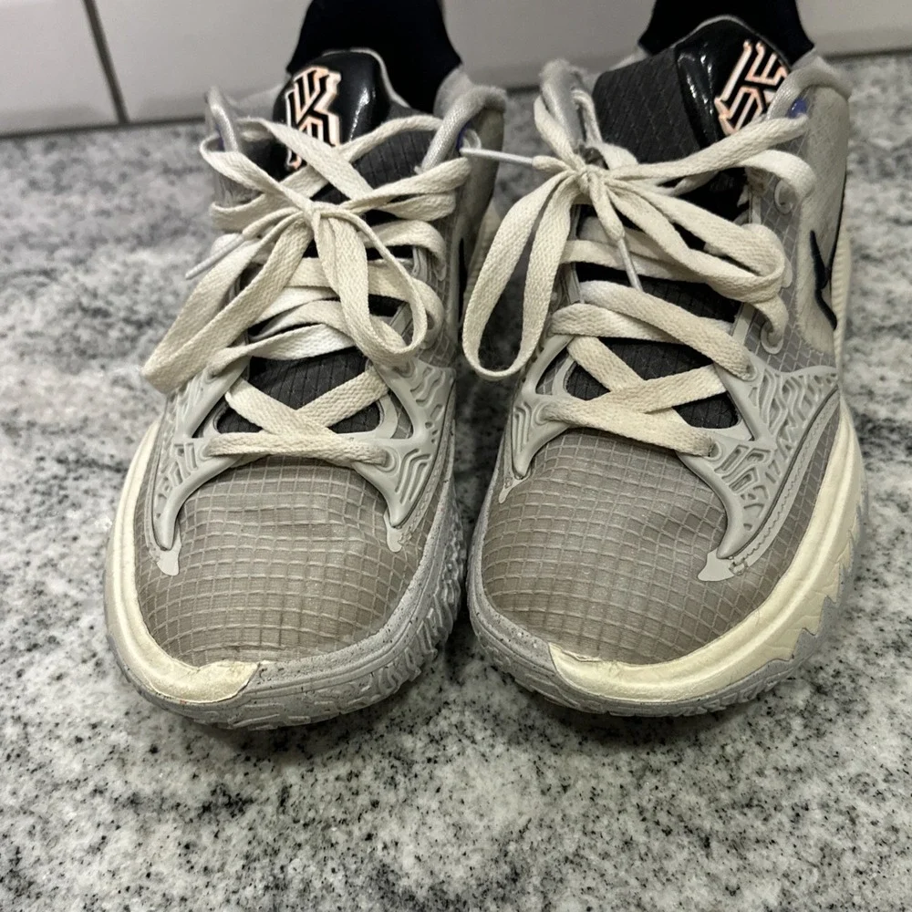 Nike step up